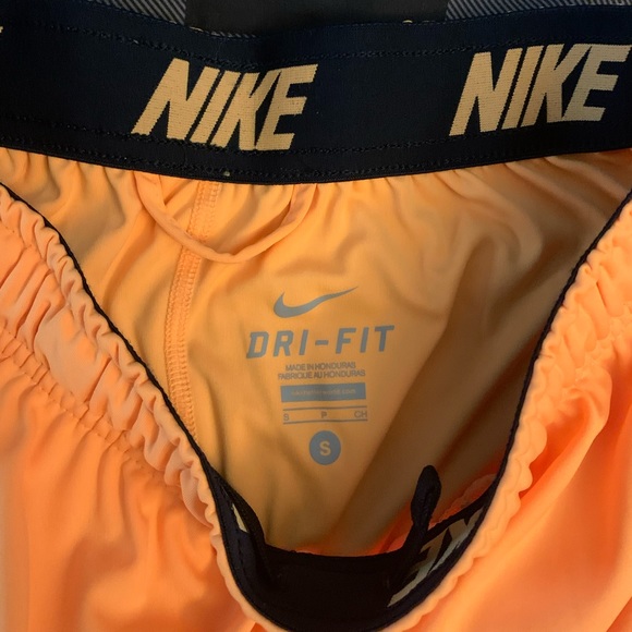 Nike Dri Fit Shorts - Picture 5 of 5